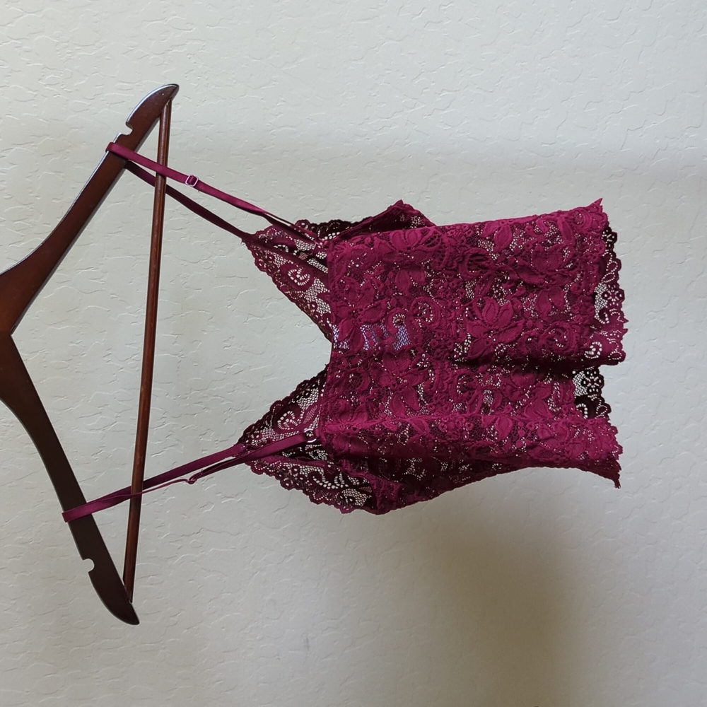Forever 21 Lace top - Picture 3 of 3